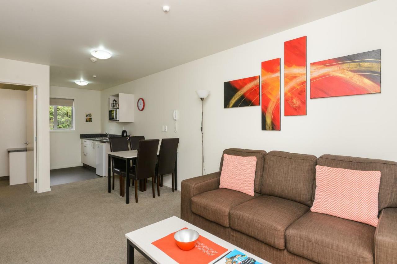 Ellena Court Motel Blenheim Buitenkant foto